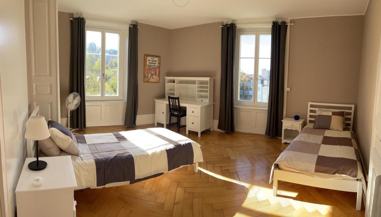 Le Locle : Bel Appartement Chaleureux Екстер'єр фото