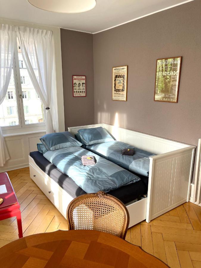 Le Locle : Bel Appartement Chaleureux Екстер'єр фото