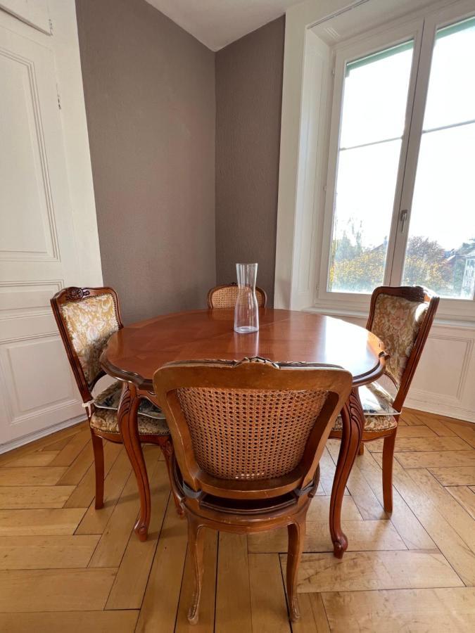 Le Locle : Bel Appartement Chaleureux Екстер'єр фото