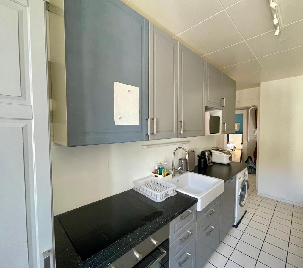 Le Locle : Bel Appartement Chaleureux Екстер'єр фото
